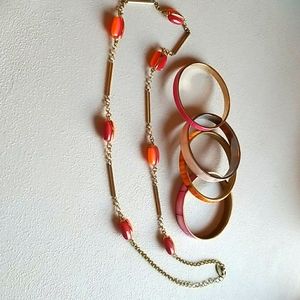 Necklace and bracelet set
